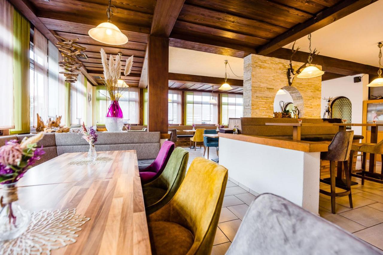 Landhotel Kueffner Pfedelbach Exteriör bild