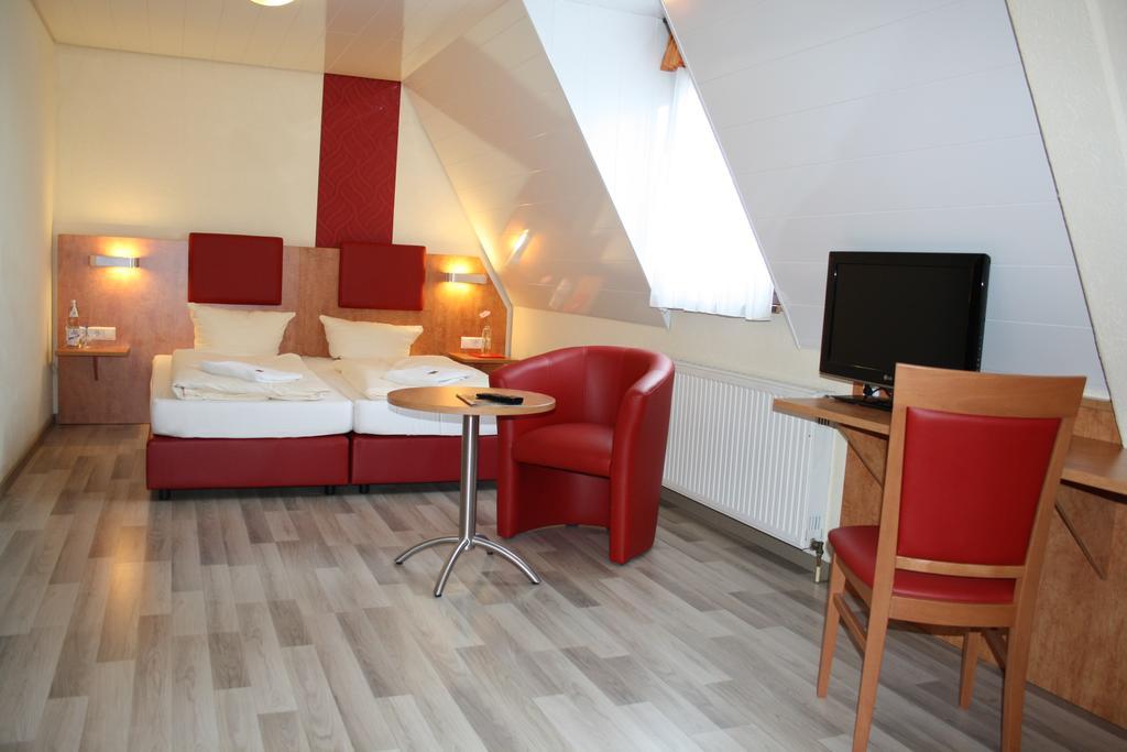Landhotel Kueffner Pfedelbach Exteriör bild