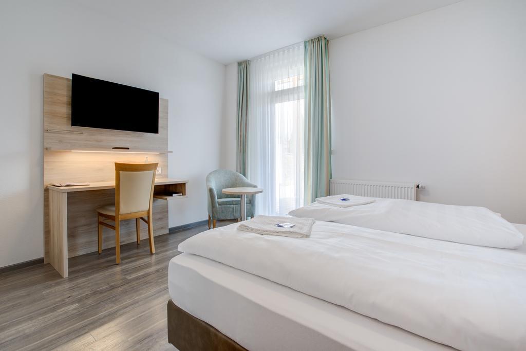 Landhotel Kueffner Pfedelbach Exteriör bild